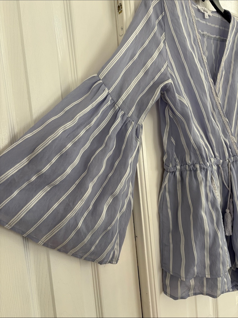 Talulah blue and white striped Boho Flare Bell arms romper Women’s Large - Picture 3 of 9